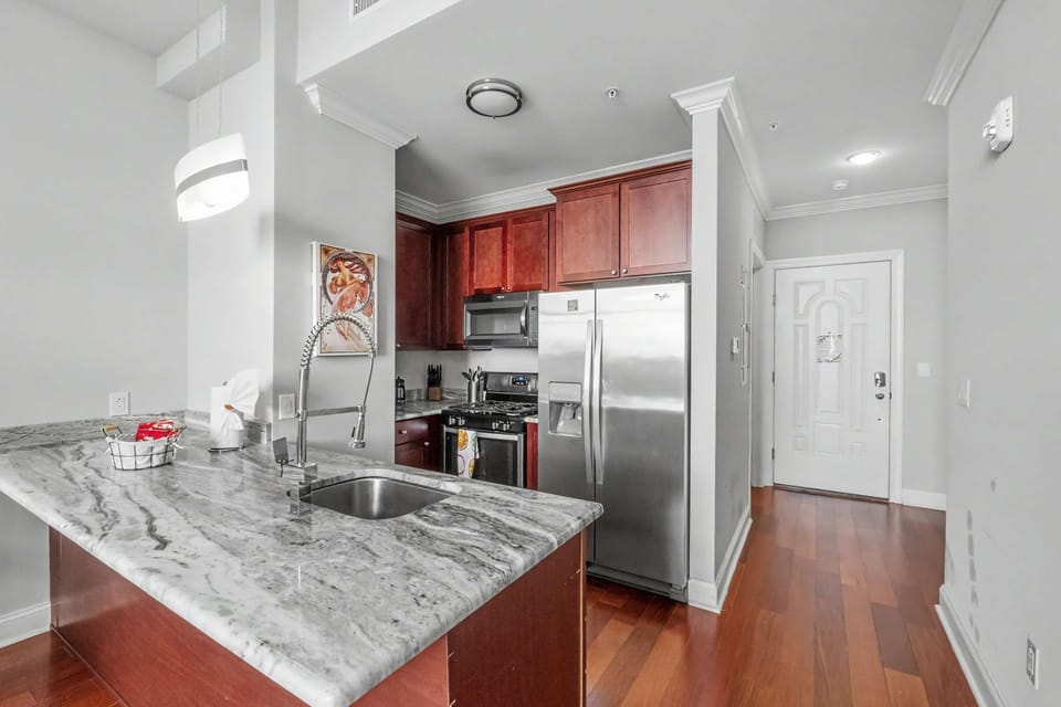 Full Kitchen