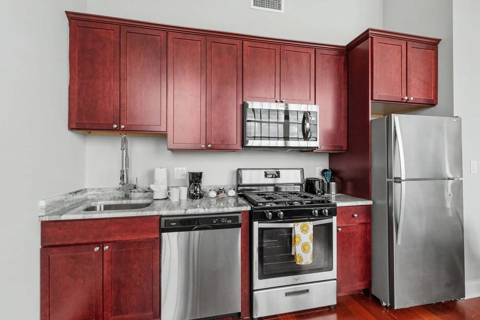 Full Kitchen