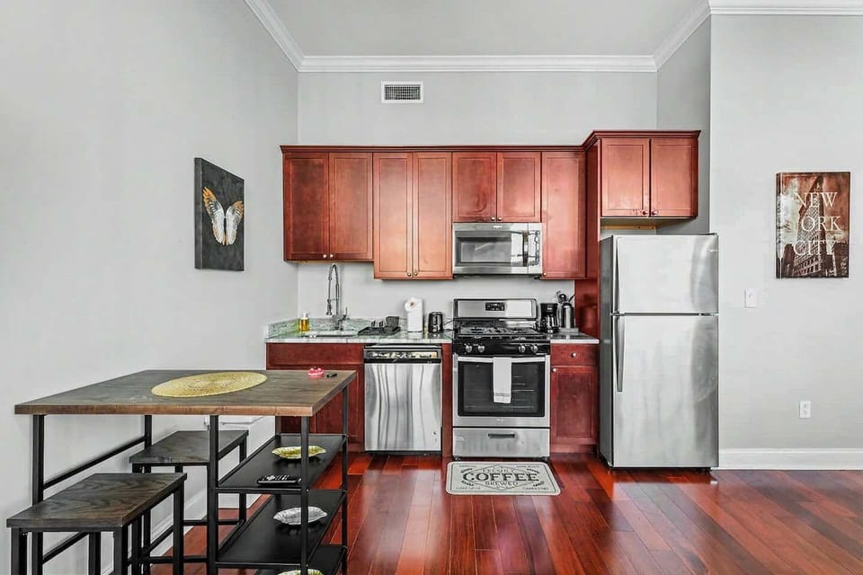 Full Kitchen