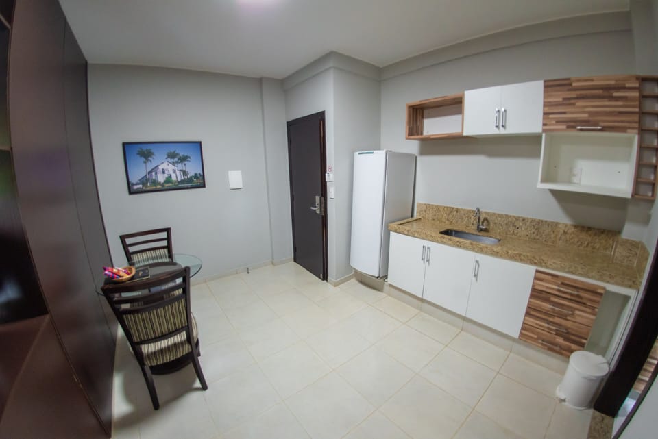 Apartment (Flat Sem Varanda) | Desk, soundproofing, free WiFi