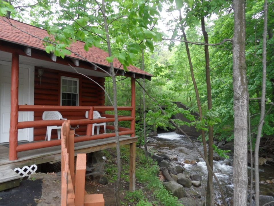 Two Bedroom Log Cabin On The Brook | Iron/ironing board, free WiFi, bed sheets