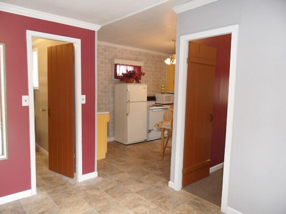 Two Bedroom Efficiency | Living area | Flat-screen TV