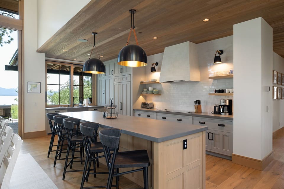 Breakfast bar seats 5