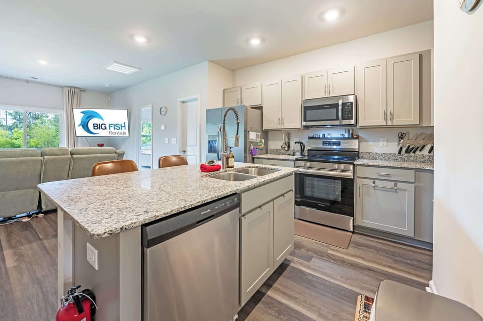 Fully Equipped Kitchen for Your Stay
