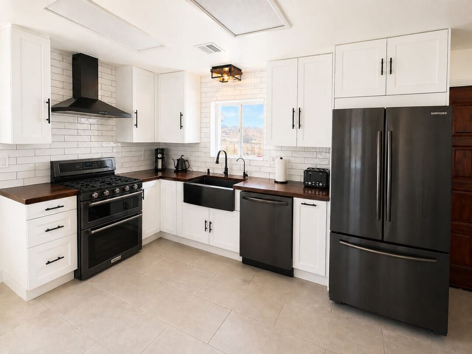 Cook with a view in this bright kitchen with full-size appliances