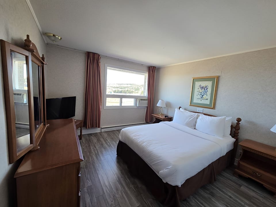 Standard Single Room | Desk, WiFi (free)