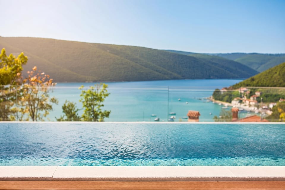 Infinity Pool