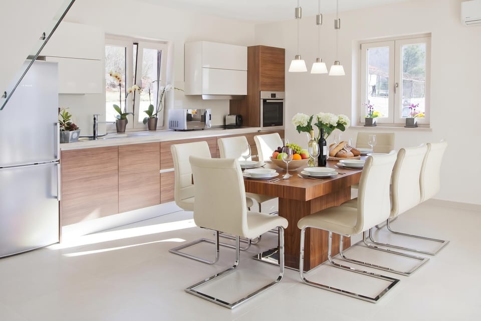 Kitchen and dining area