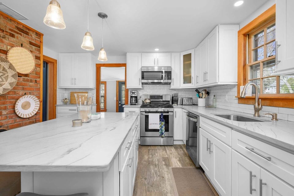 Fully  kitchen equipped