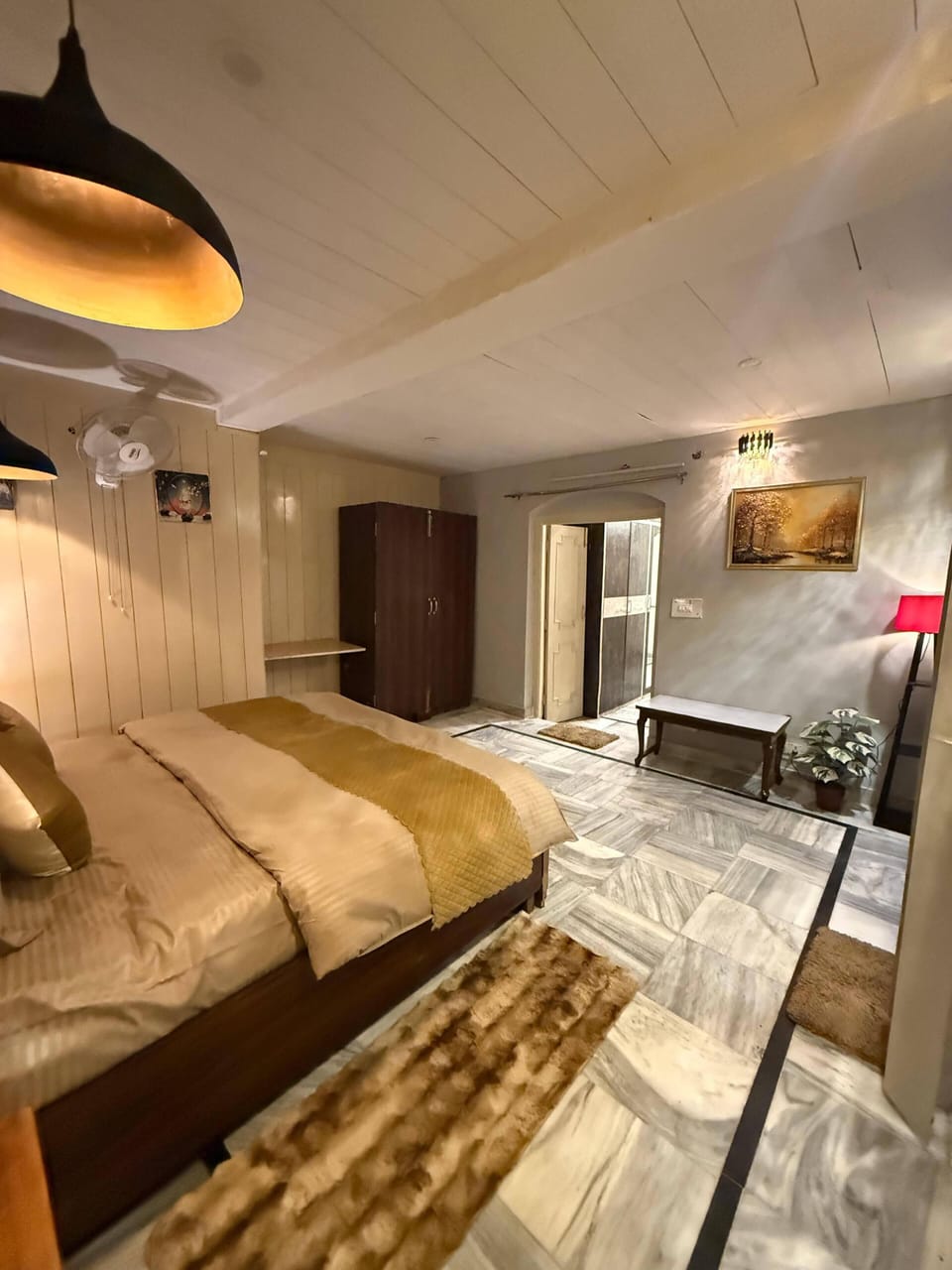Luxury Apartment, Hill View | Free WiFi
