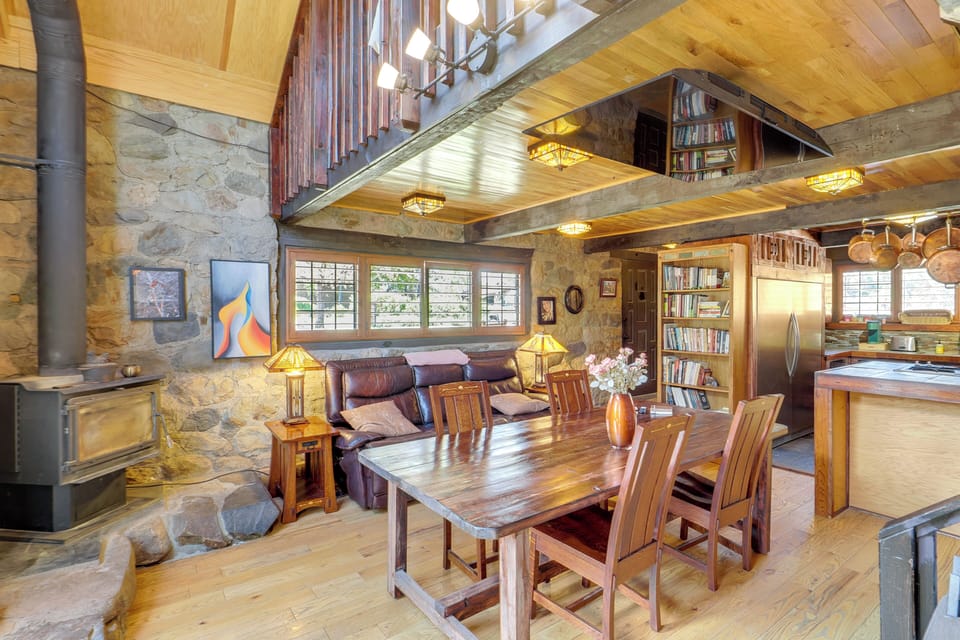 Dining Area | 1st Floor