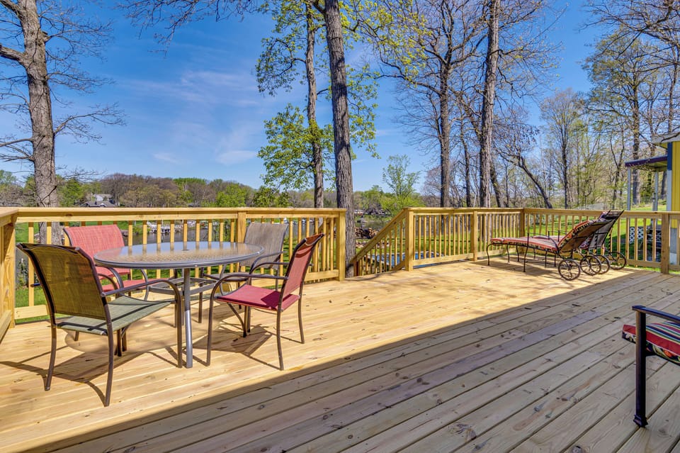 Private Deck