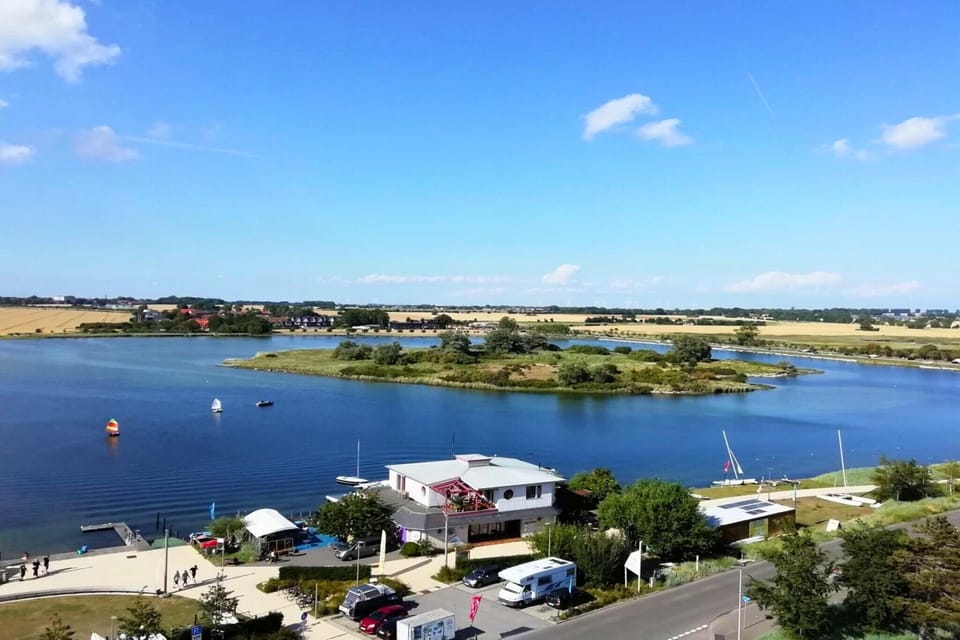 Surroundings [summer] (1-5 km)