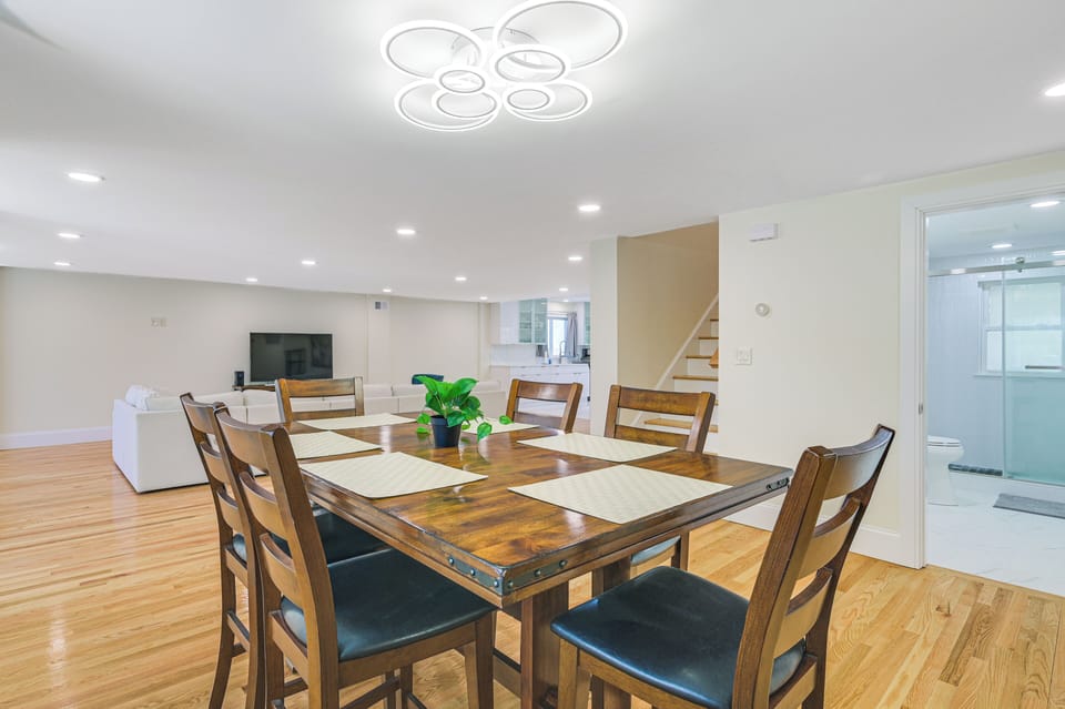 Dining Area | 1st Floor