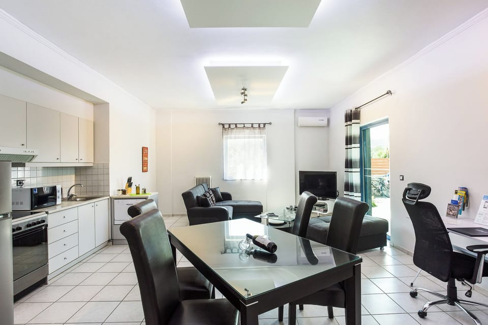 Open plan living, dining and kitchen area