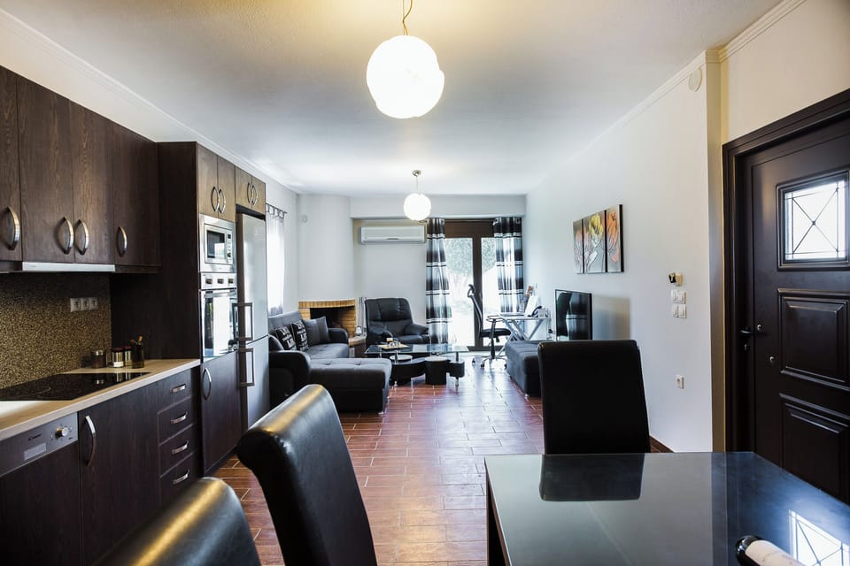 Open plan living, dining and kitchen area