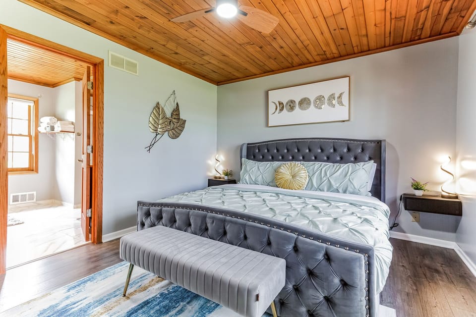 Comfy Master Bedroom with an ensuite master bathroom