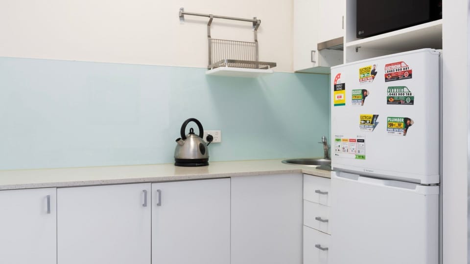 Compact kitchen, complete convenience