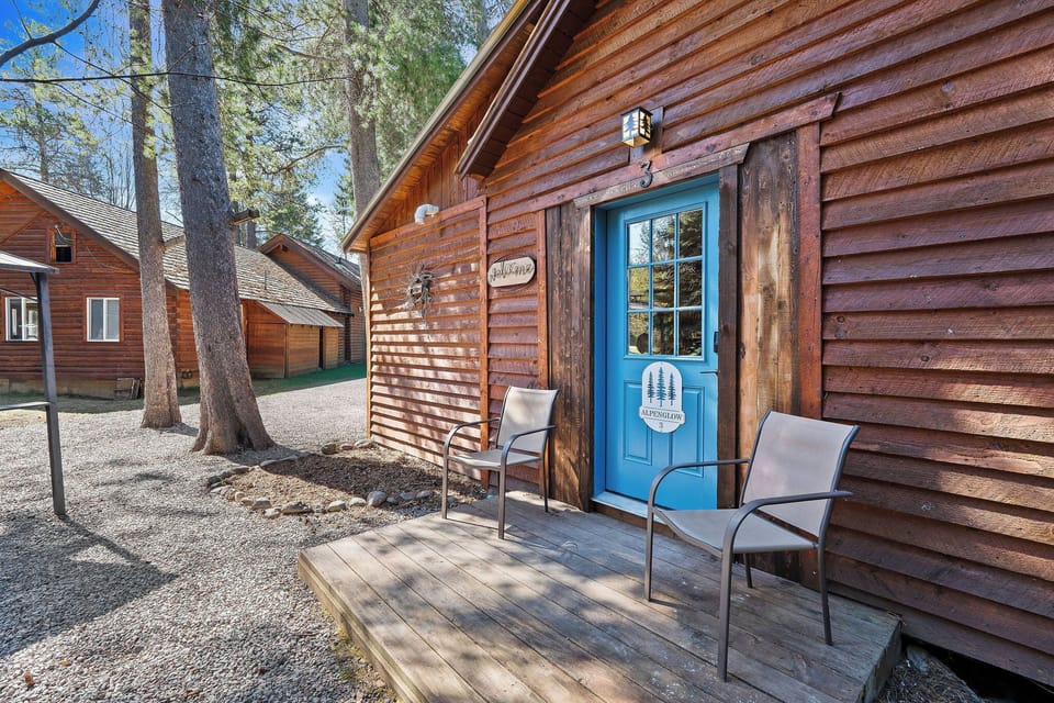 A place that actually looks like where you are. Montana-built, comfortable, and fifteen minutes from the gates of Glacier. 