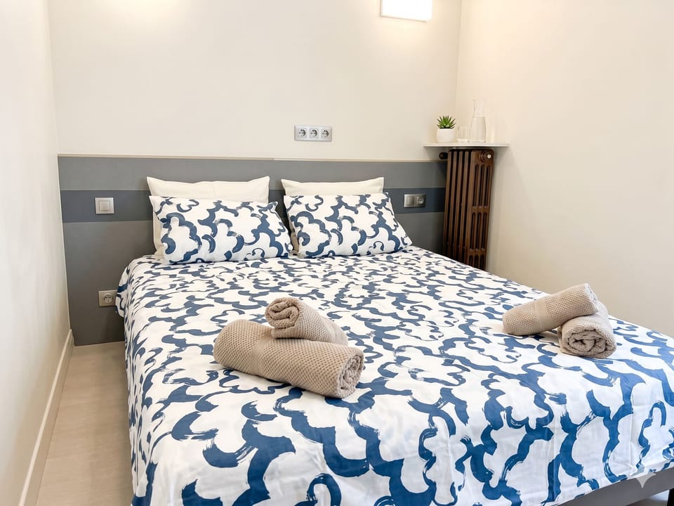 Comfort Apartment | Iron/ironing board, WiFi (free)