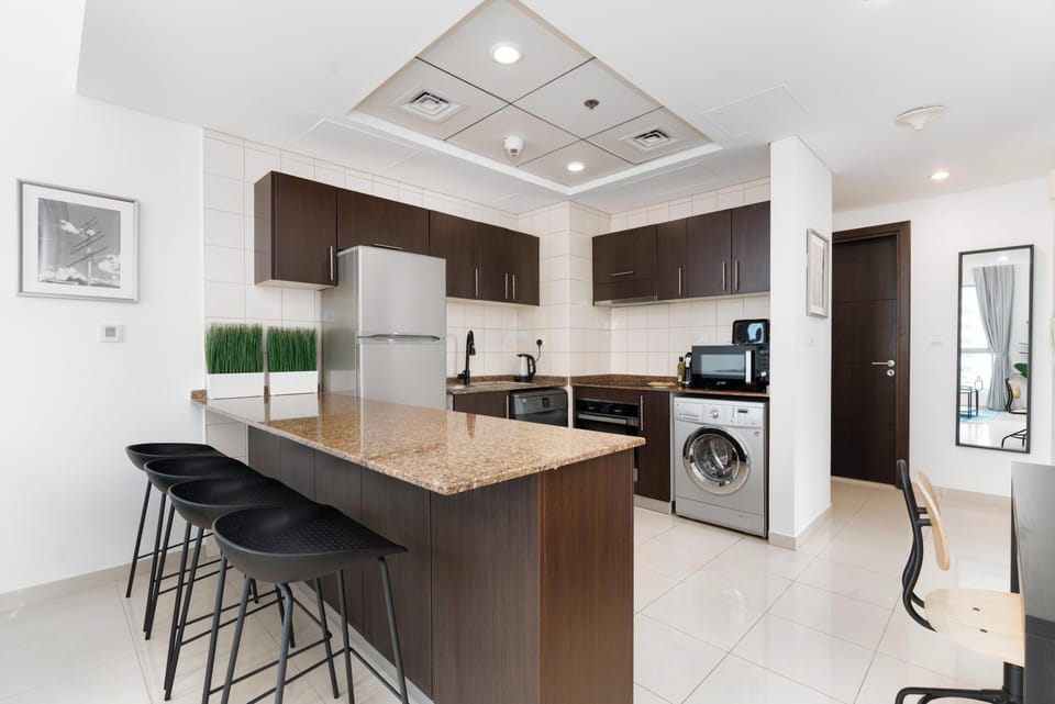 Deluxe Apartment | Private kitchen | Espresso maker, coffee/tea maker, electric kettle