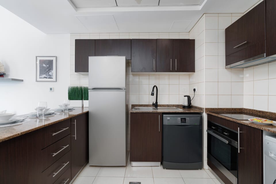 Deluxe Apartment | Private kitchen | Espresso maker, coffee/tea maker, electric kettle