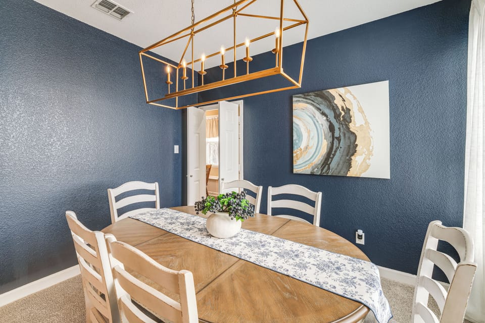 House (4 Bedrooms) | Interior