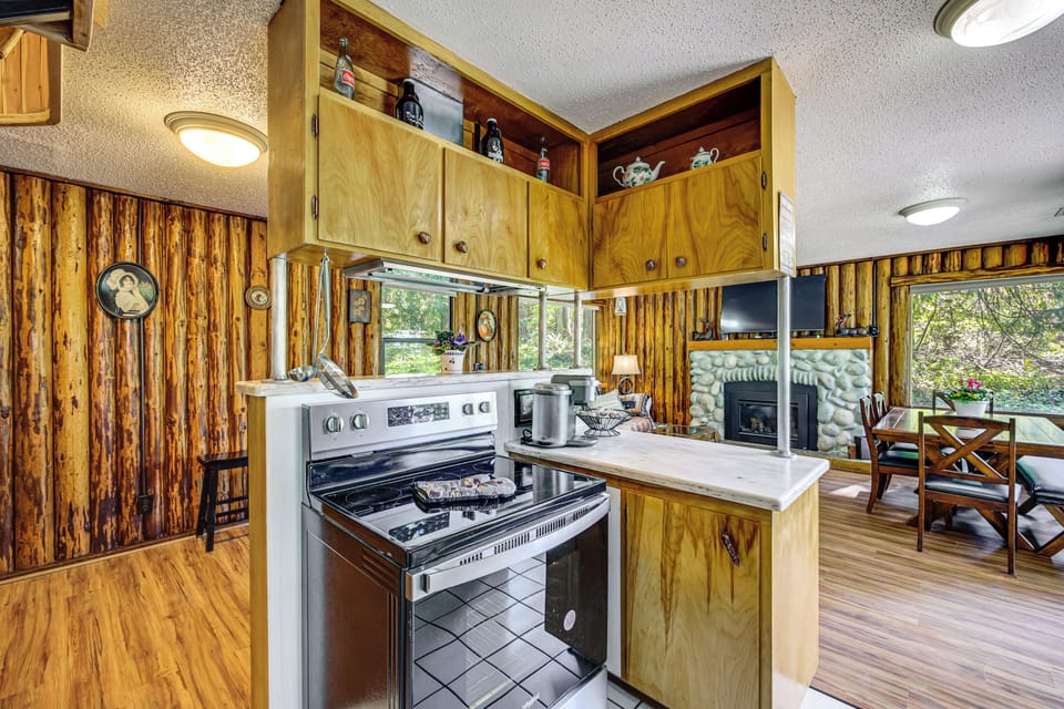 House (2 Bedrooms) | Interior