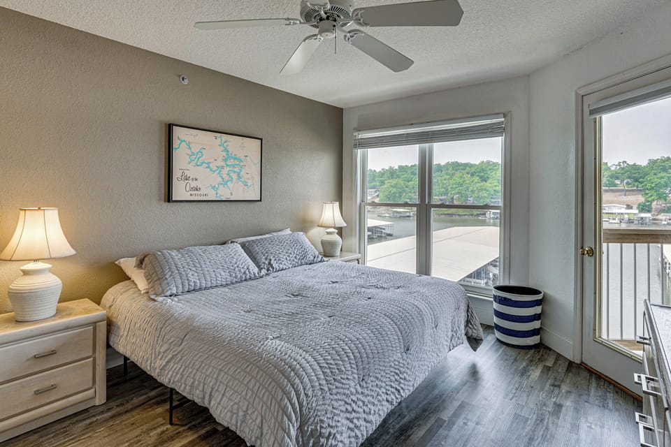 Lake Access! Family Gem in Osage Beach Apartment in Osage Beach