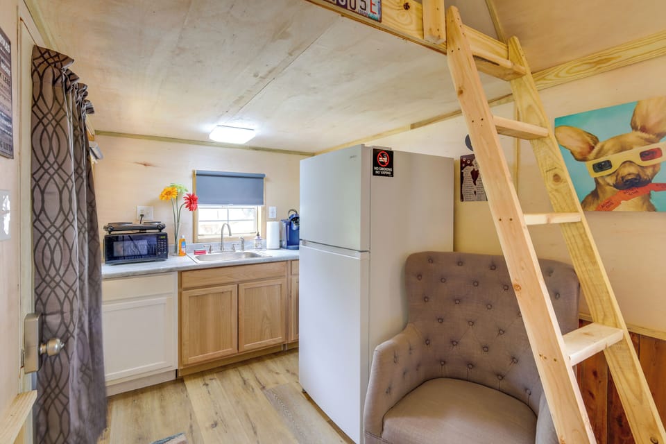 Apartment (0 Bedroom) | Interior