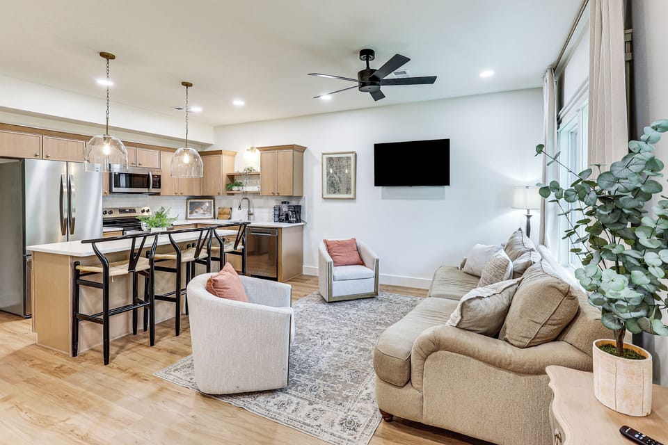 House (3 Bedrooms) | Front of property