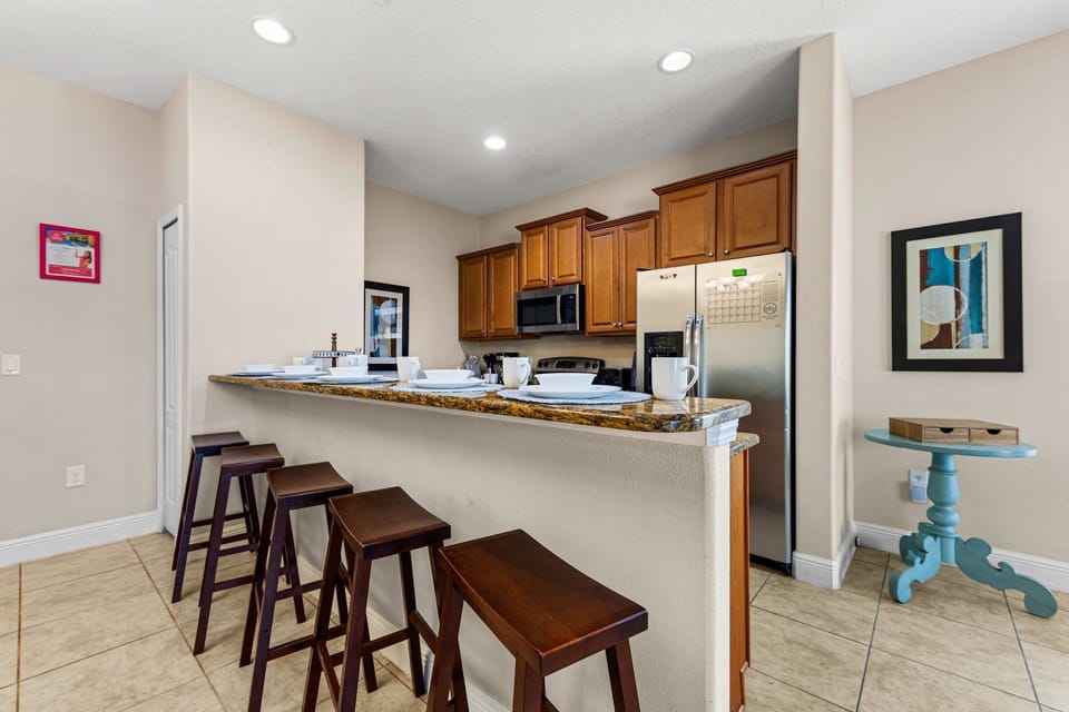 The ideal spot for coffee, cocktails, and everything in between