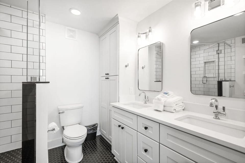 Primary ensuite bathroom
