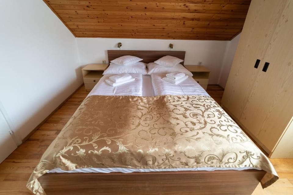 Classic Single Room, City View | Laptop workspace, iron/ironing board, free WiFi