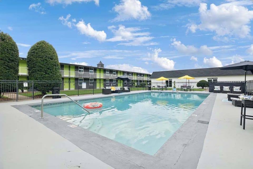 Pool