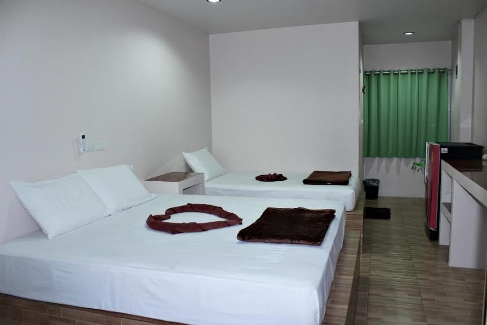 Standard Triple Room | Rollaway beds, free WiFi, bed sheets