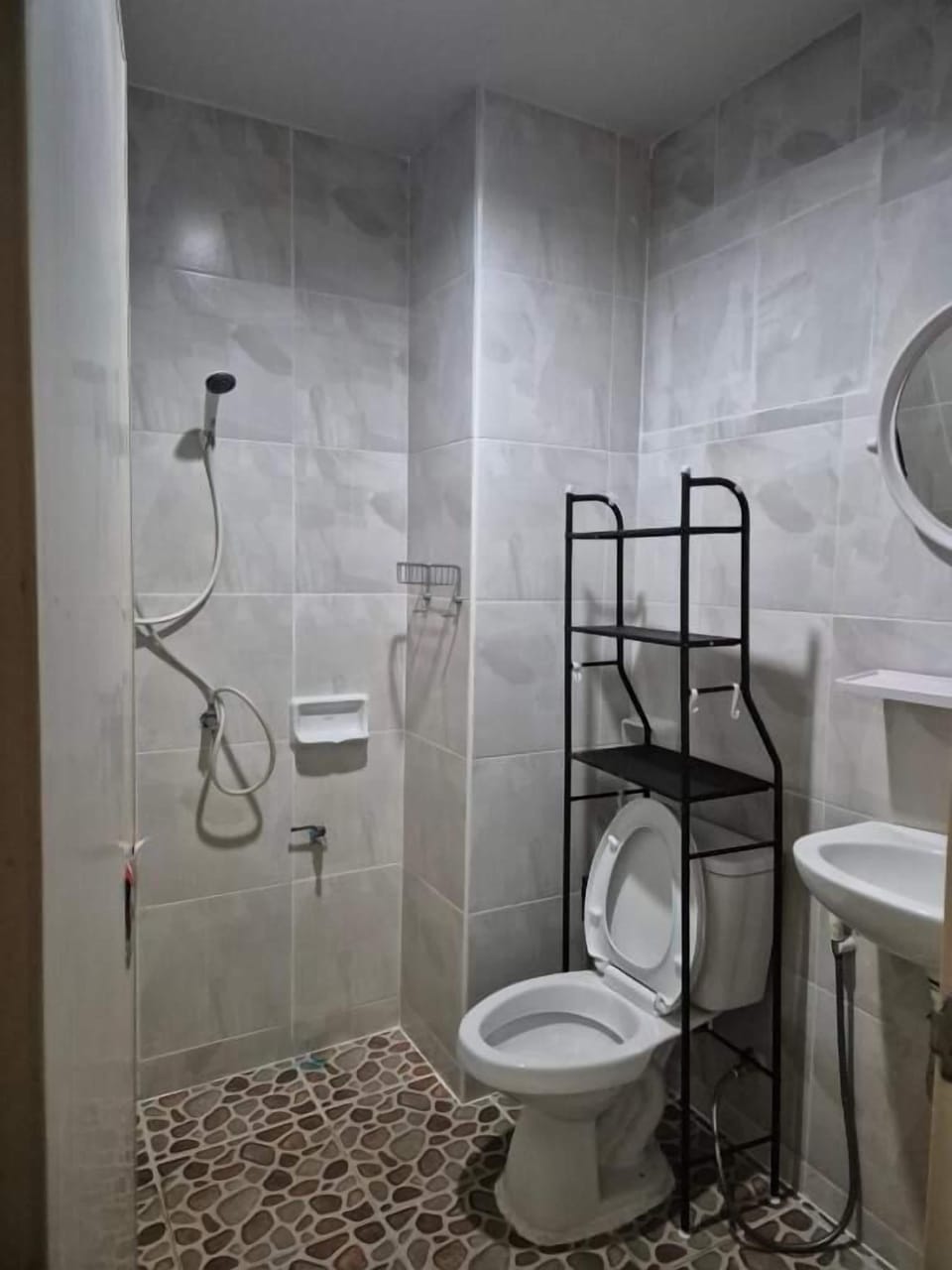 Double or Twin Room | Bathroom | Shower, rainfall showerhead, towels, soap