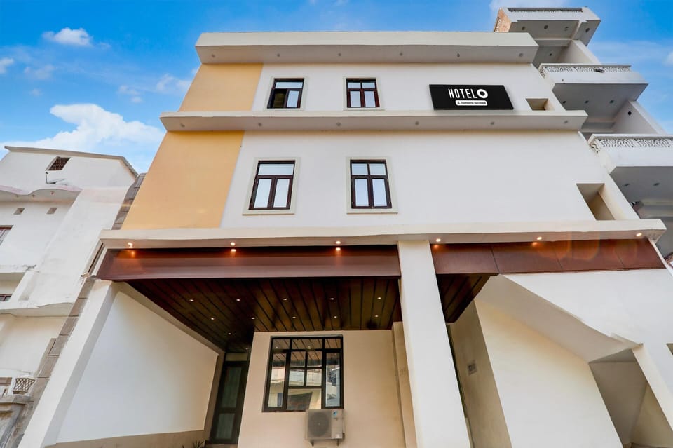 House | Exterior detail