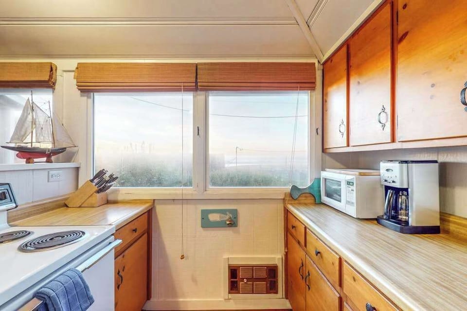 Cook like a local with your stove, microwave, and toaster at the ready — the kitchen window even offers a peek of Sonoma Coast scenery while you prep.