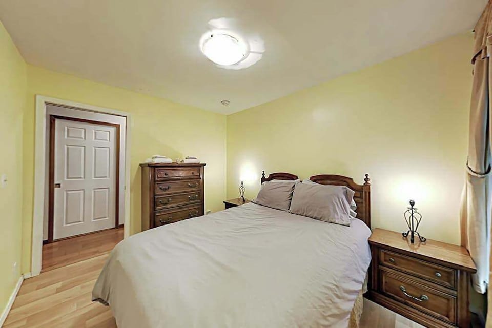 Wake rested in your cozy queen suite — hardwood floors and classic furnishings keep this Cazadero cabin charming yet comfortable.