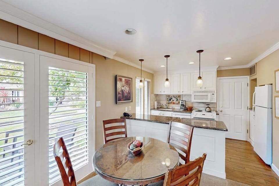 Dine in style beneath pendant lights — pair local Napa cheeses with your favorite Silverado Trail bottle at your own table