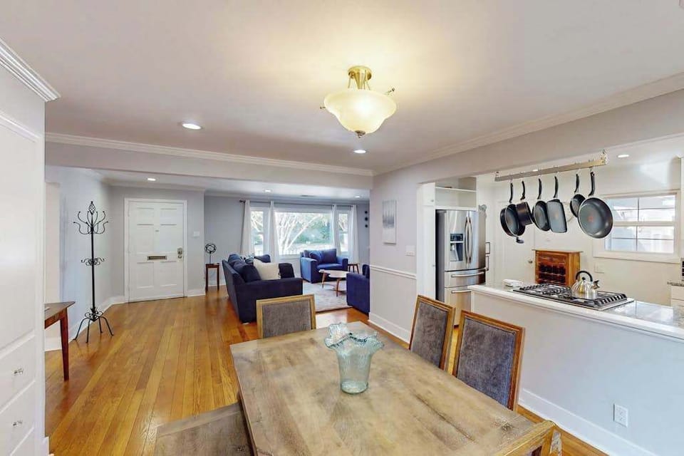 From dining table to living room, the open layout keeps everyone connected — perfect for swapping Sonoma tasting notes while dinner simmers on the stove
