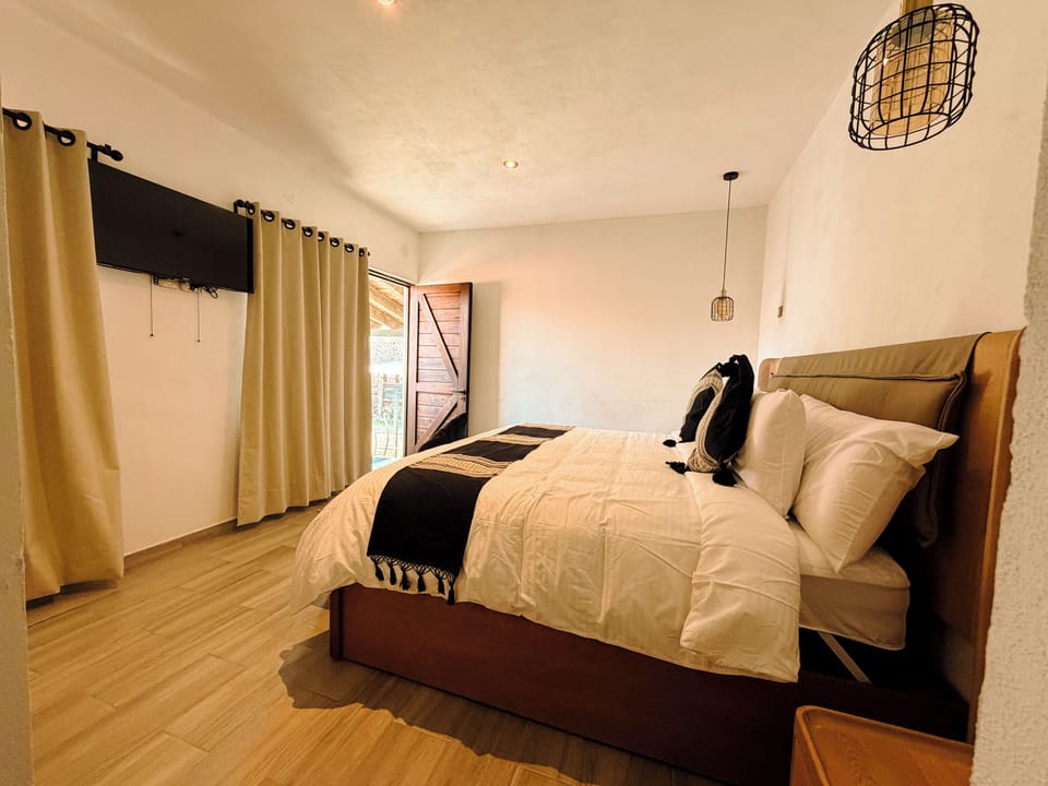 Basic Room | Hypo-allergenic bedding, free WiFi, bed sheets