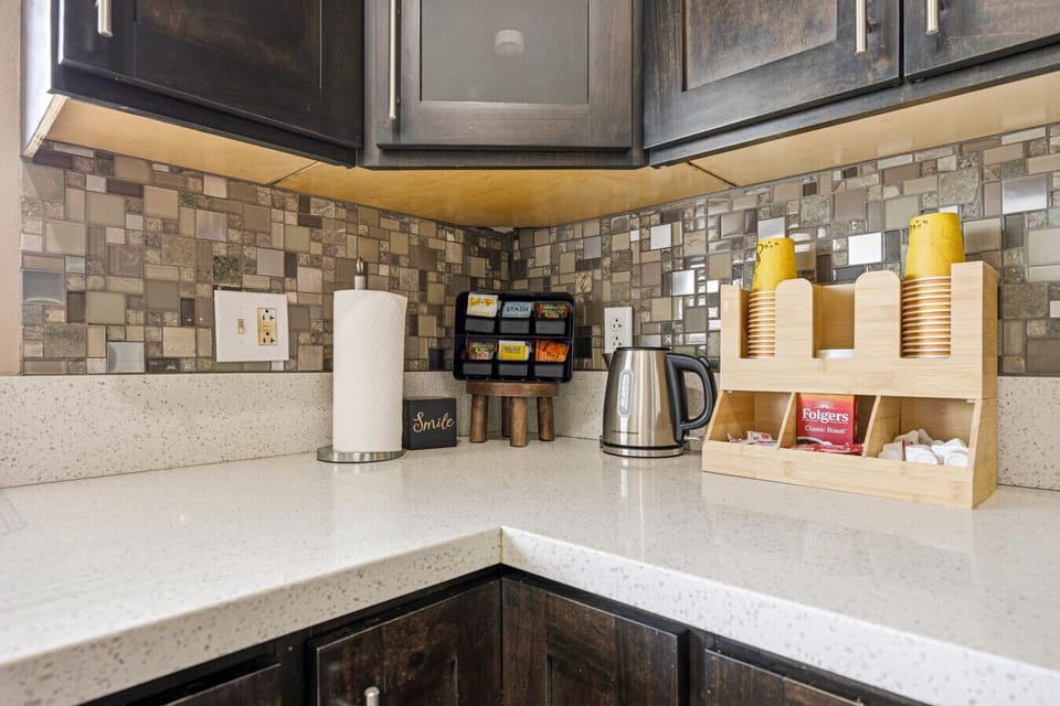 Start your morning right at our dedicated beverage station, complete with a hot water kettle and complimentary supplies.