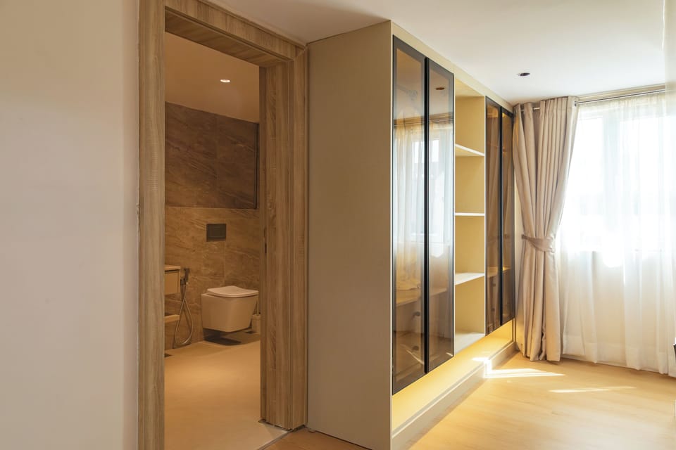 Presidential Suite, City View | Bathroom | Shower, slippers, towels, soap