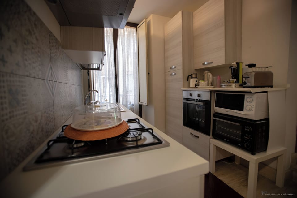 Shared fridge, shared microwave