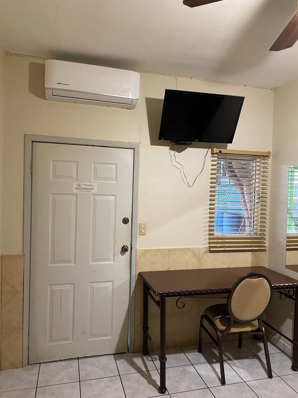 Standard Room, 1 Double Bed | WiFi (free)