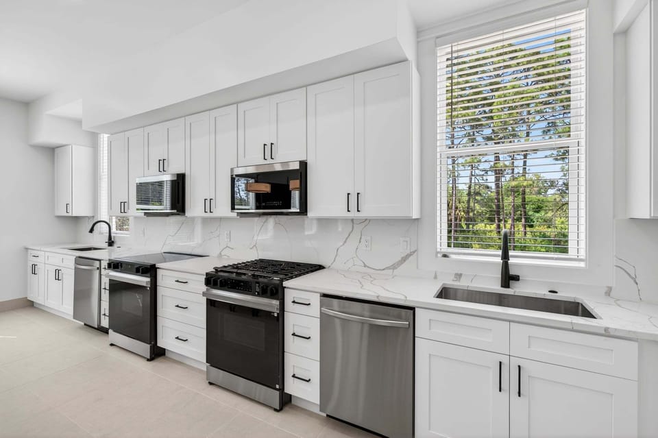 Golden Getaway - Seagrove - Kitchen