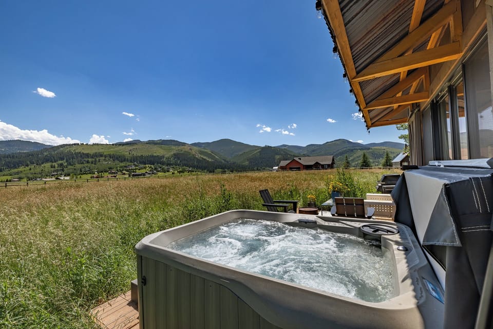 Beautiful views from the hot tub!