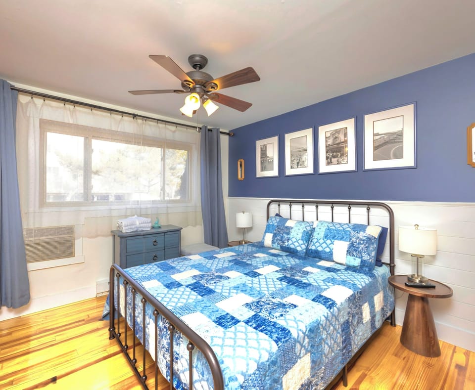 Master bedroom with Queen size bed